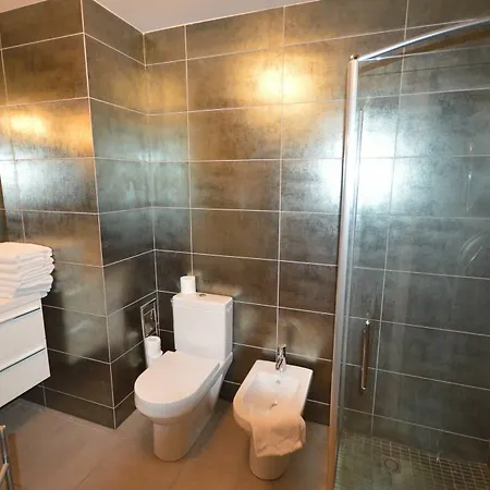 Deluxe 2-bedroom Palais Nastia * Cannes