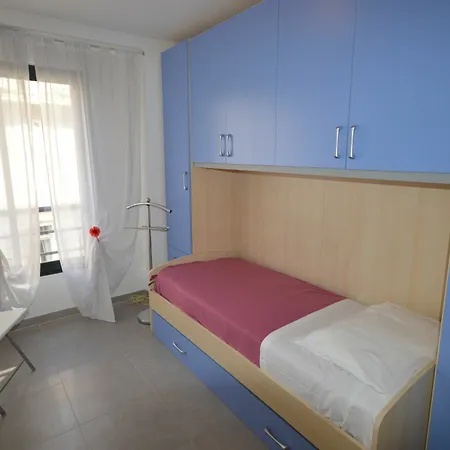 Deluxe 2-bedroom Palais Nastia Apartment